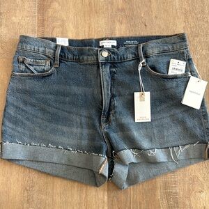 Good American Jean Shorts *Brand new with tags attached. Originally $119.99